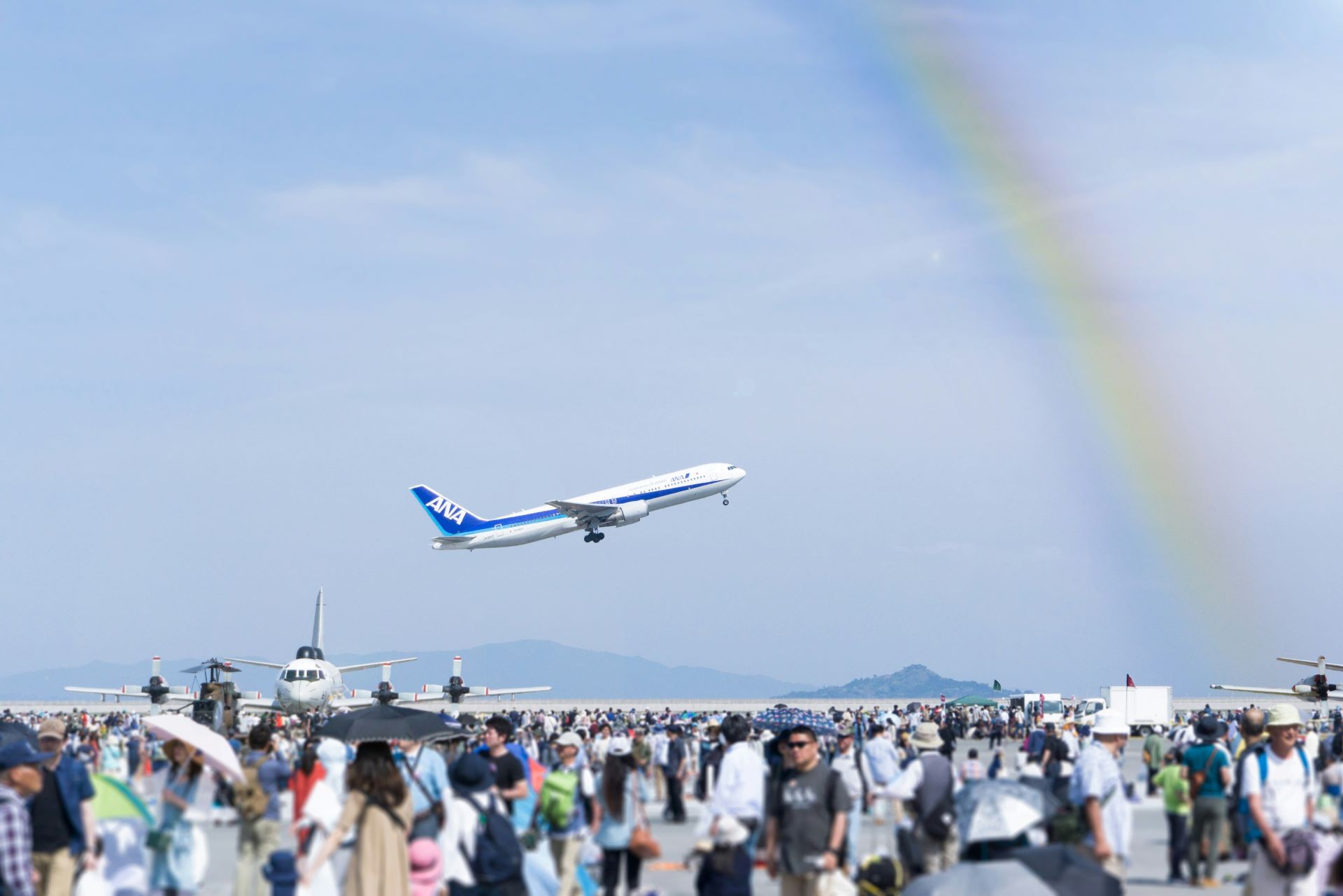 The Tourist Economy Takes Off Airlines as Economic Catalysts-2