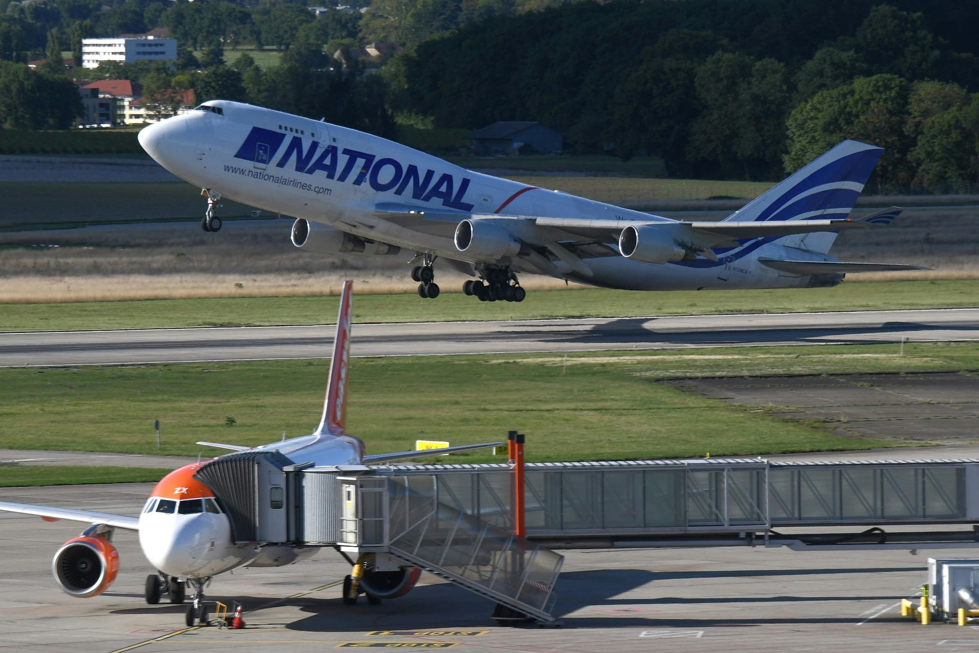 Traveling Smarter Airline Data Drives Tourism Innovation