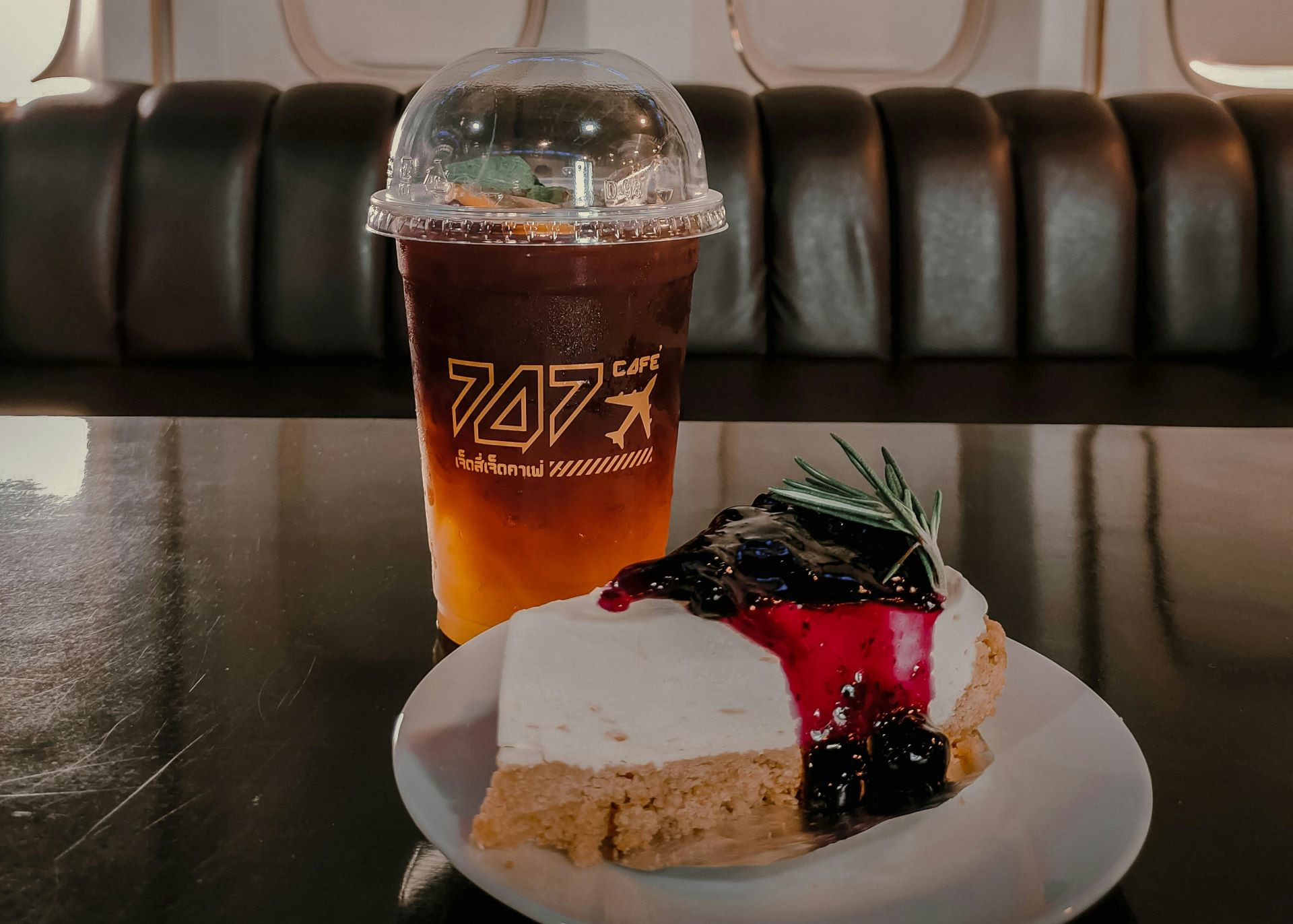 airline-food-revival-from-forgettable-trays-to-gourmet-inflight-dining-that-rivals-city-restaurants-1.jpg
