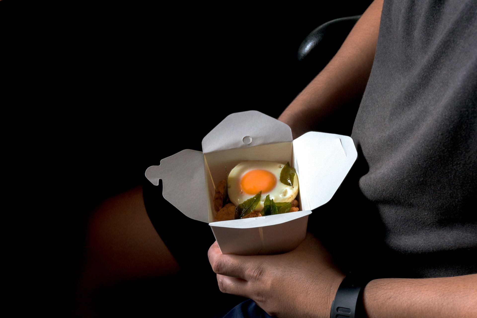 airline-food-revival-from-forgettable-trays-to-gourmet-inflight-dining-that-rivals-city-restaurants.jpg