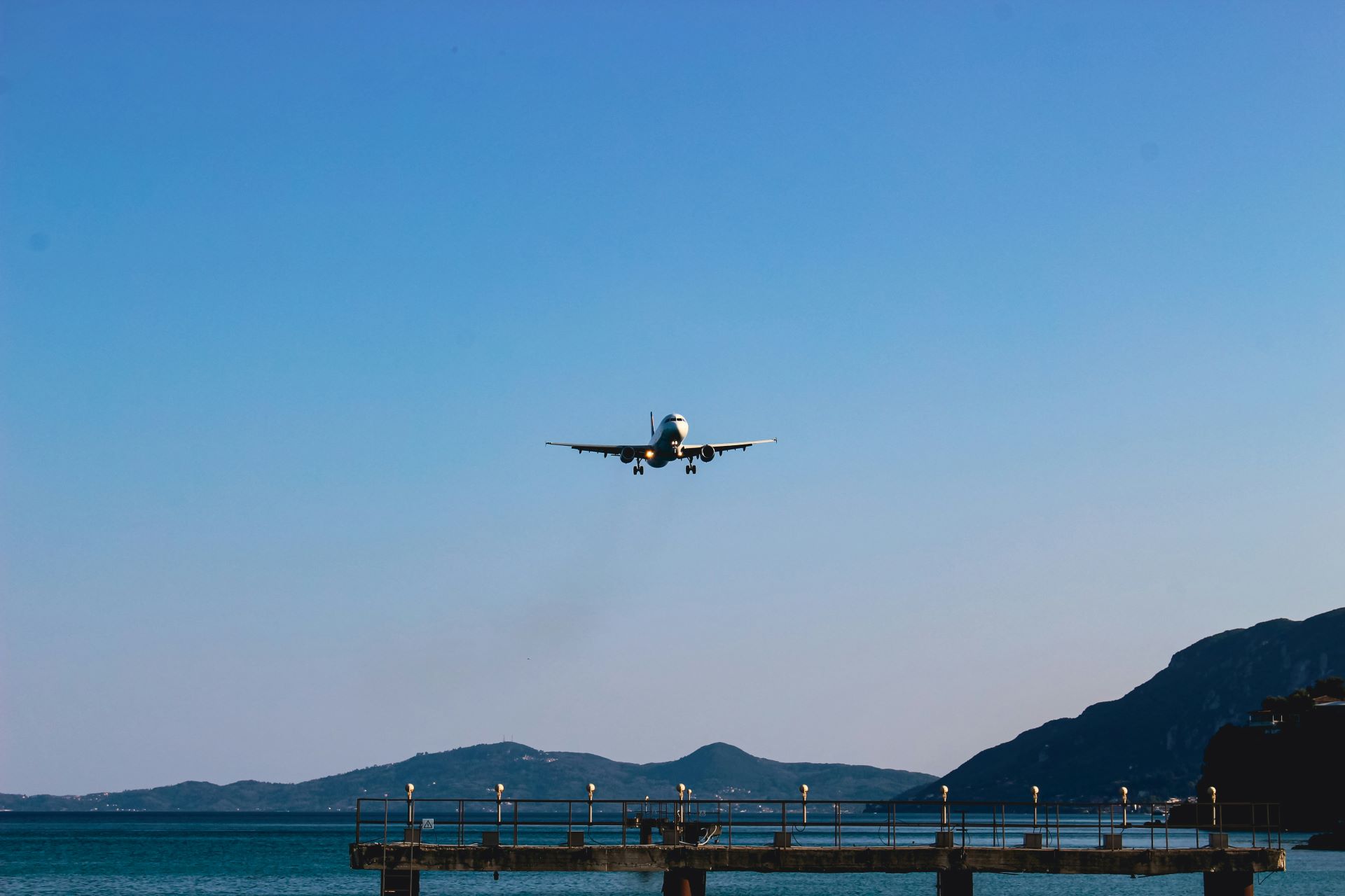 airline-hubs-as-mini-destinations-transforming-layovers-into-local-adventures-1.jpg