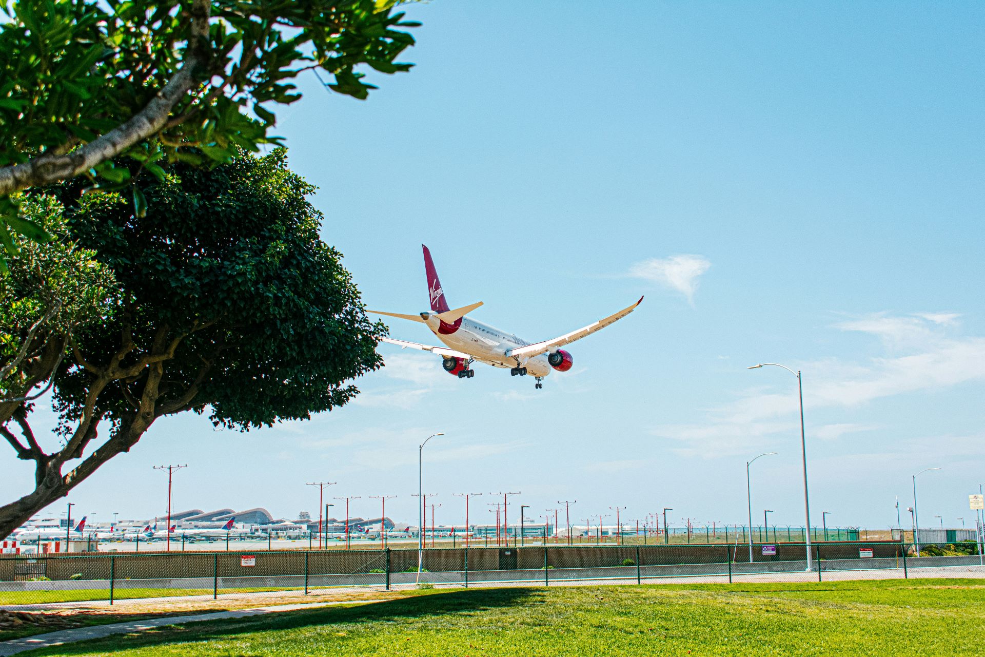 airline-hubs-as-mini-destinations-transforming-layovers-into-local-adventures.jpg