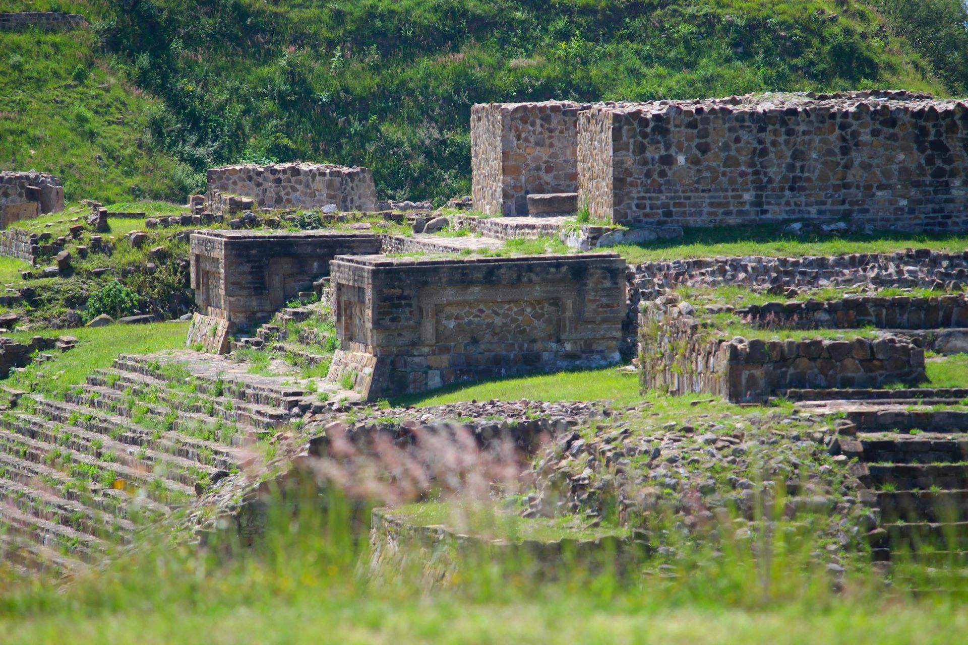 airline-routes-to-ancient-ruins-travel-through-time