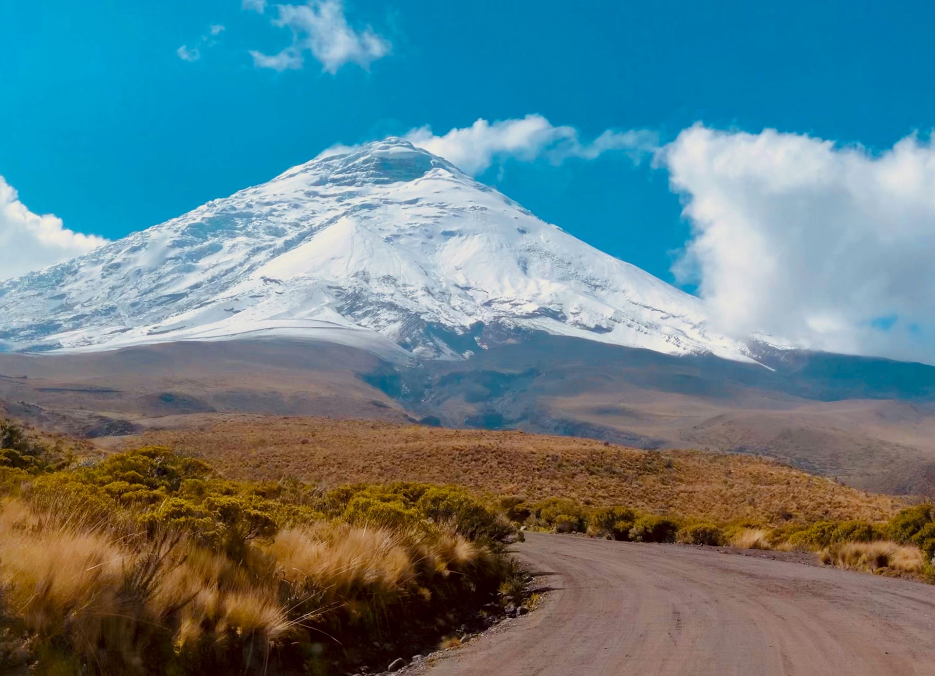 booking-airline-tickets-to-ecuador.jpg