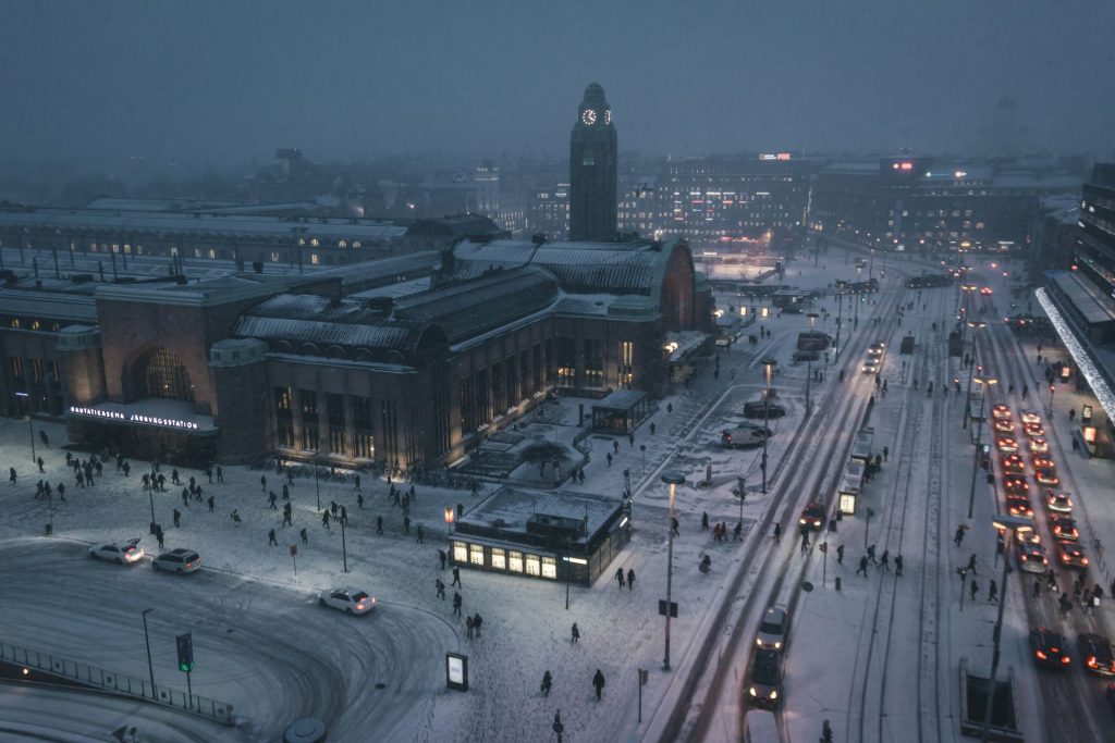 booking-airline-tickets-to-finland-1024x683.jpg
