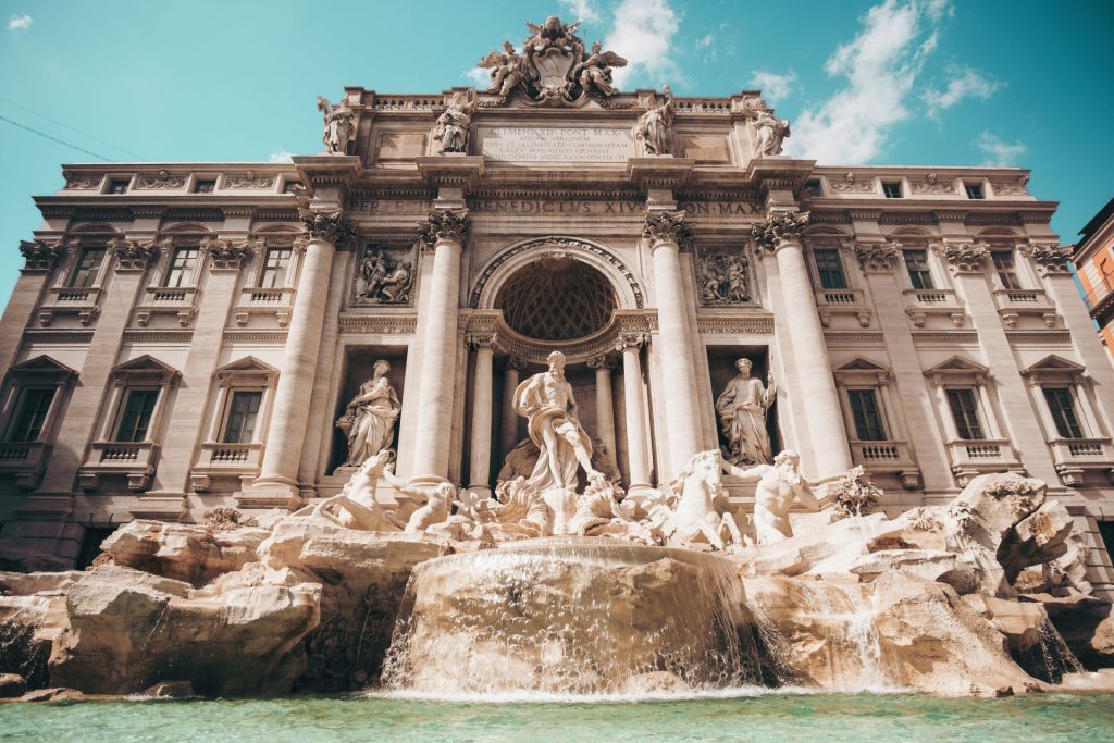 booking-airline-tickets-to-italy-1024x683.jpg
