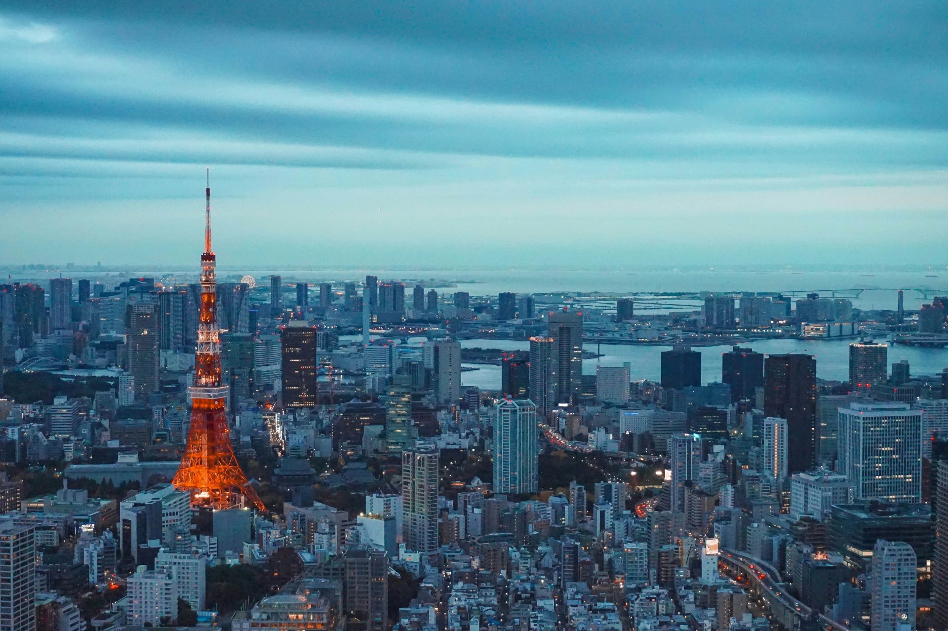 booking-airline-tickets-to-japan-city.jpg