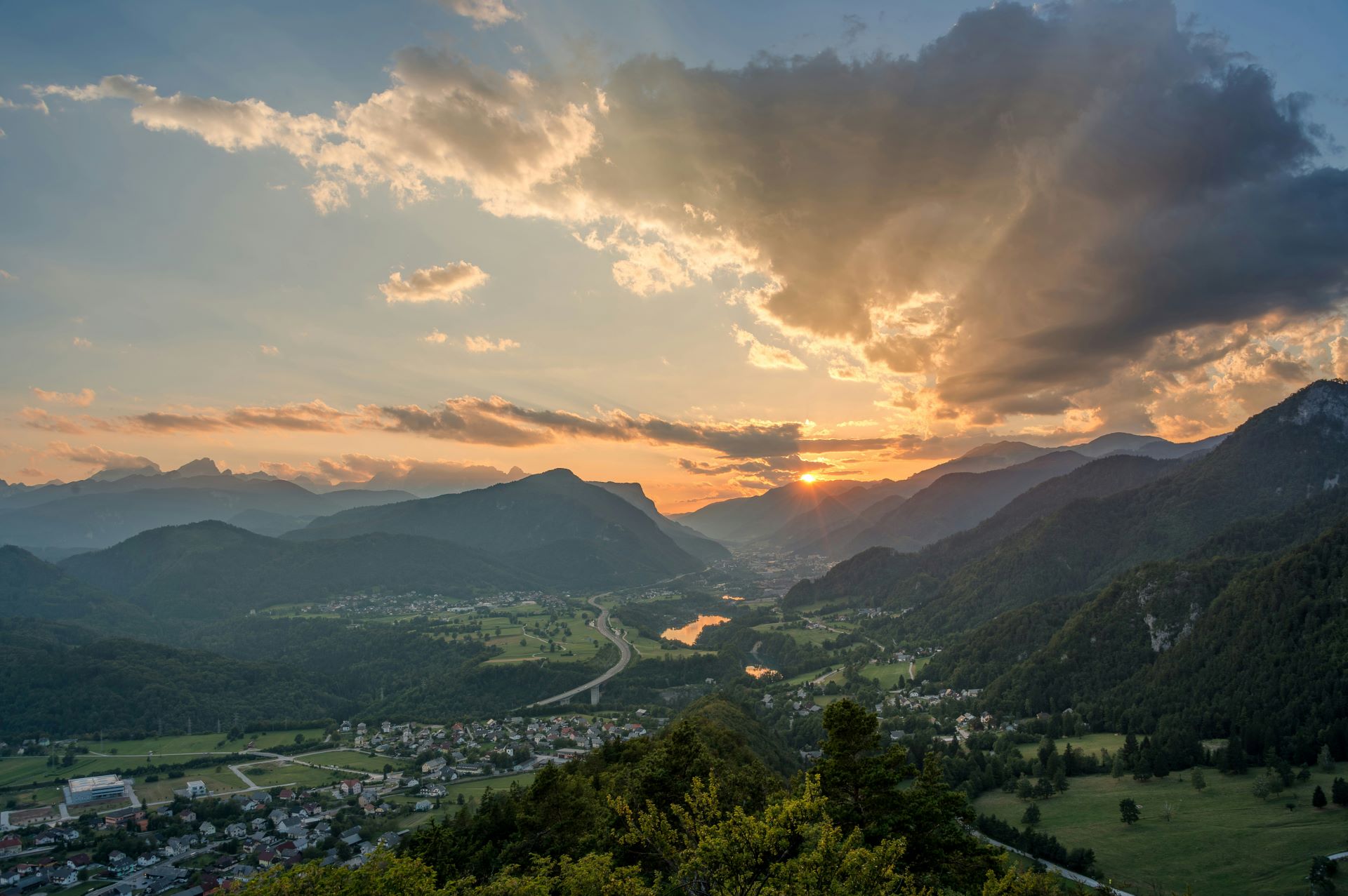 booking-airline-tickets-to-slovenia-2.jpg