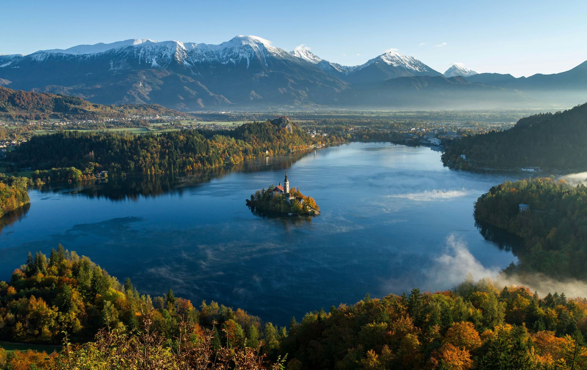 booking-airline-tickets-to-slovenia.jpg