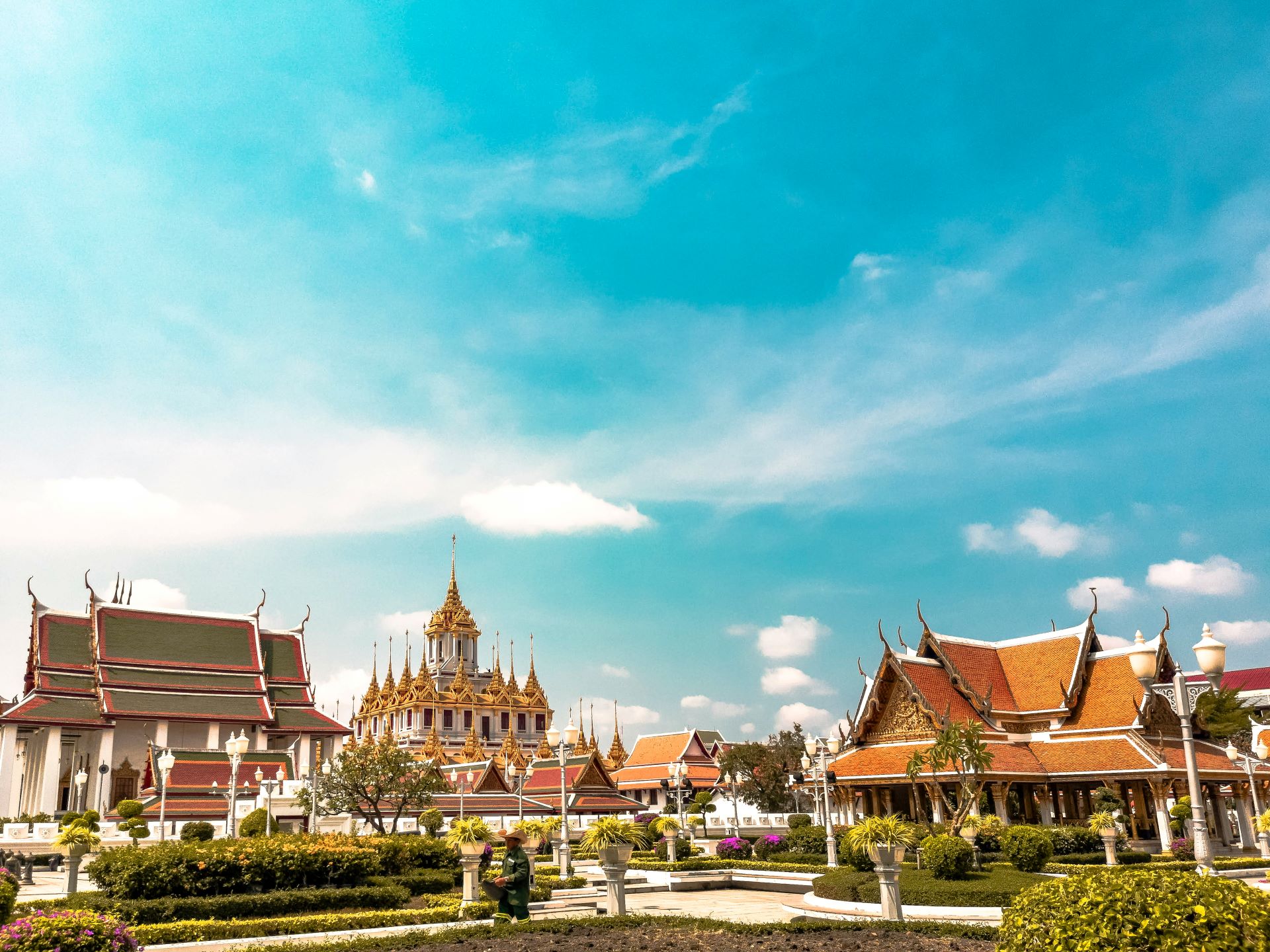 booking-airline-tickets-to-thailand.jpg