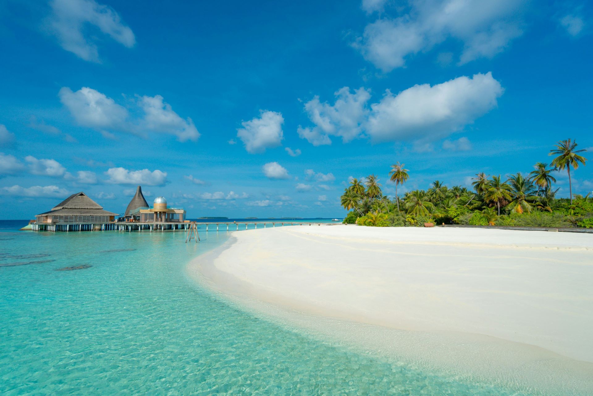 booking-airline-tickets-to-the-maldives-1.jpg
