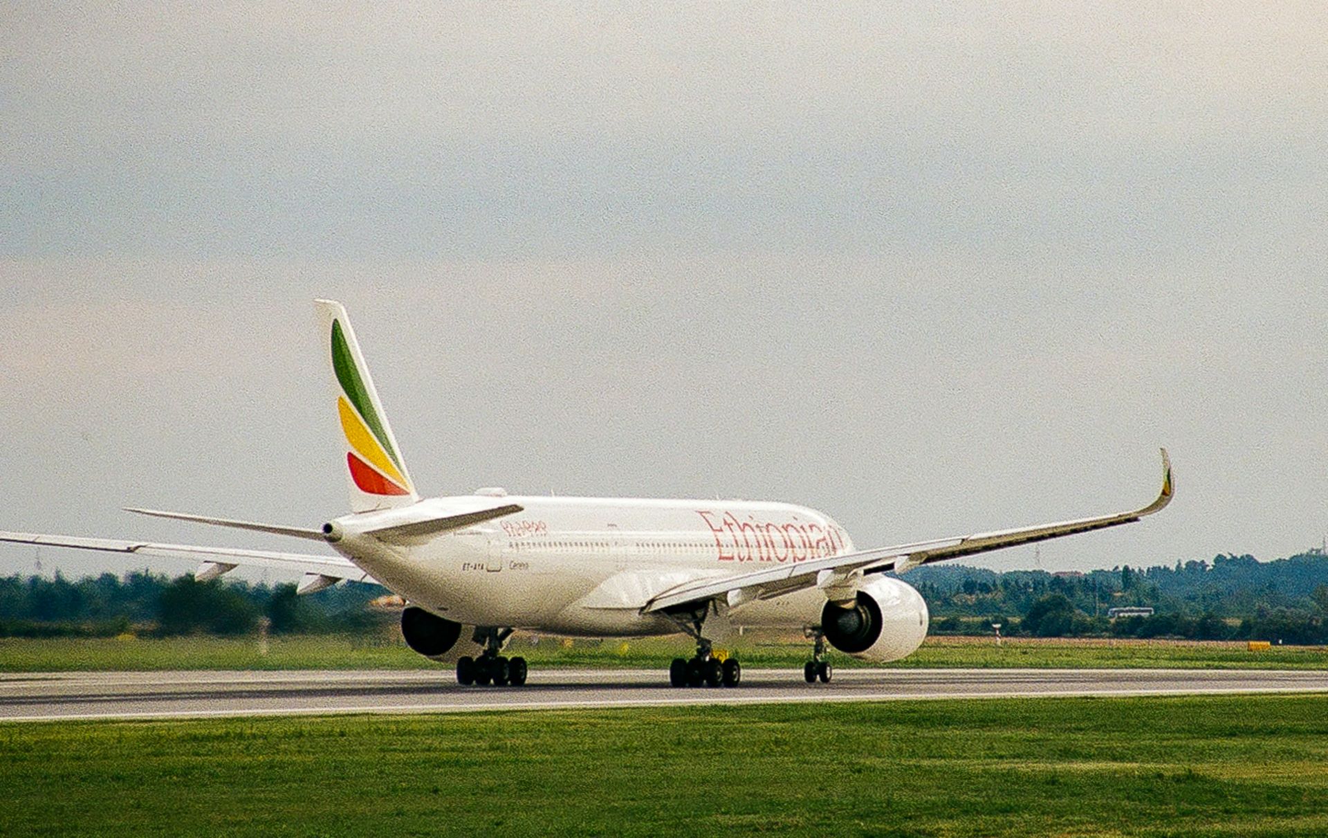 budget-wings-big-dreams-low-cost-airlines-fuel-africa.jpg