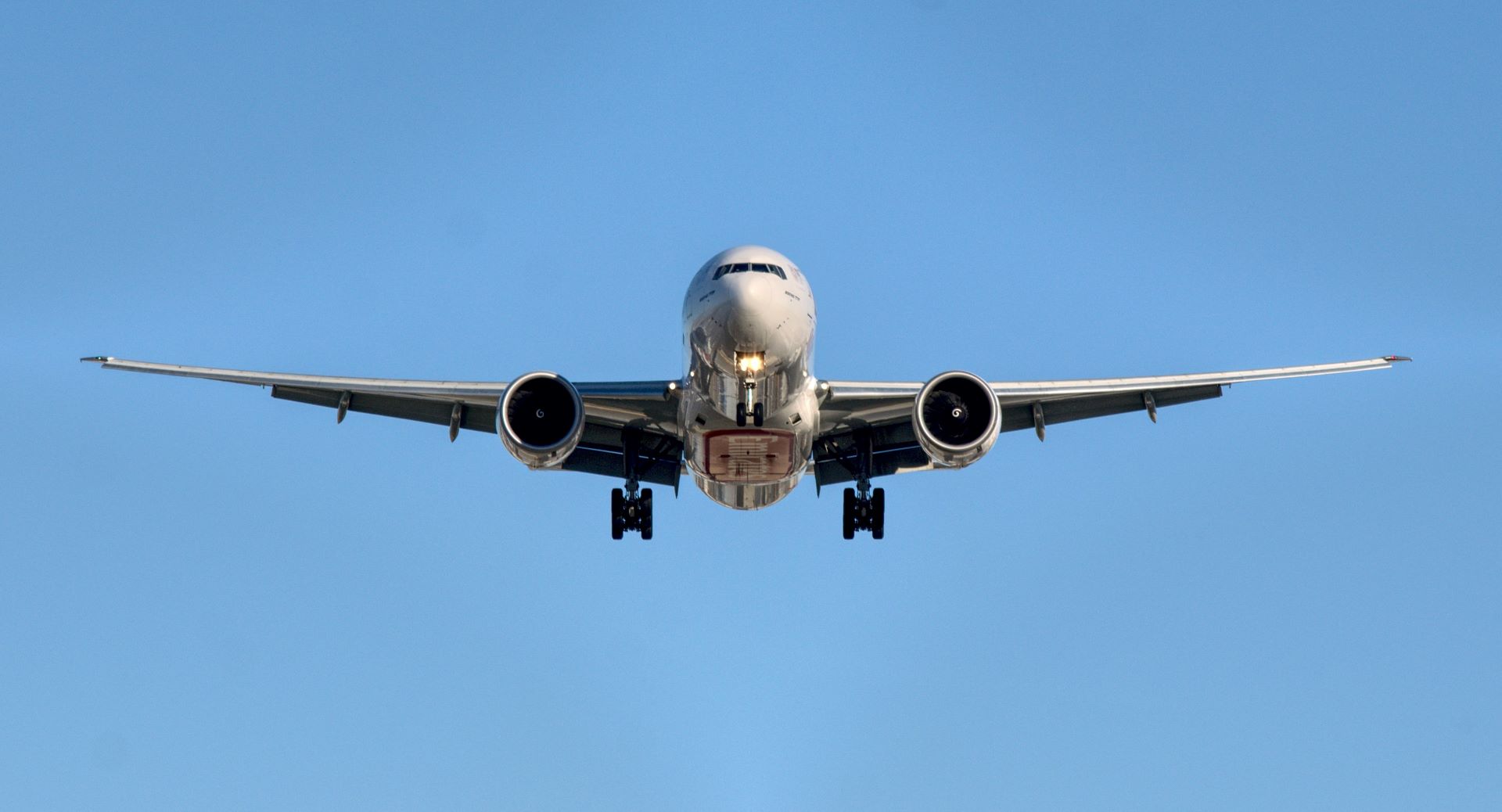 flight-tourism-for-the-eco-conscious-traveler-2.jpg