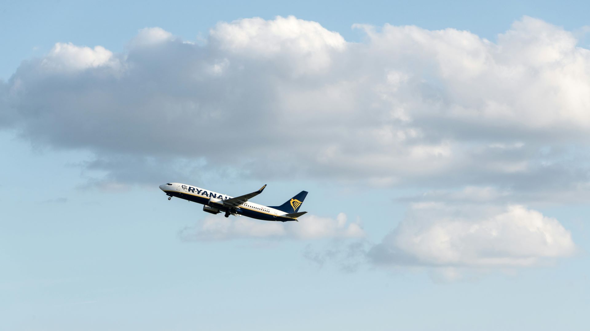 flying-into-the-unexpected-new-destinations-by-air