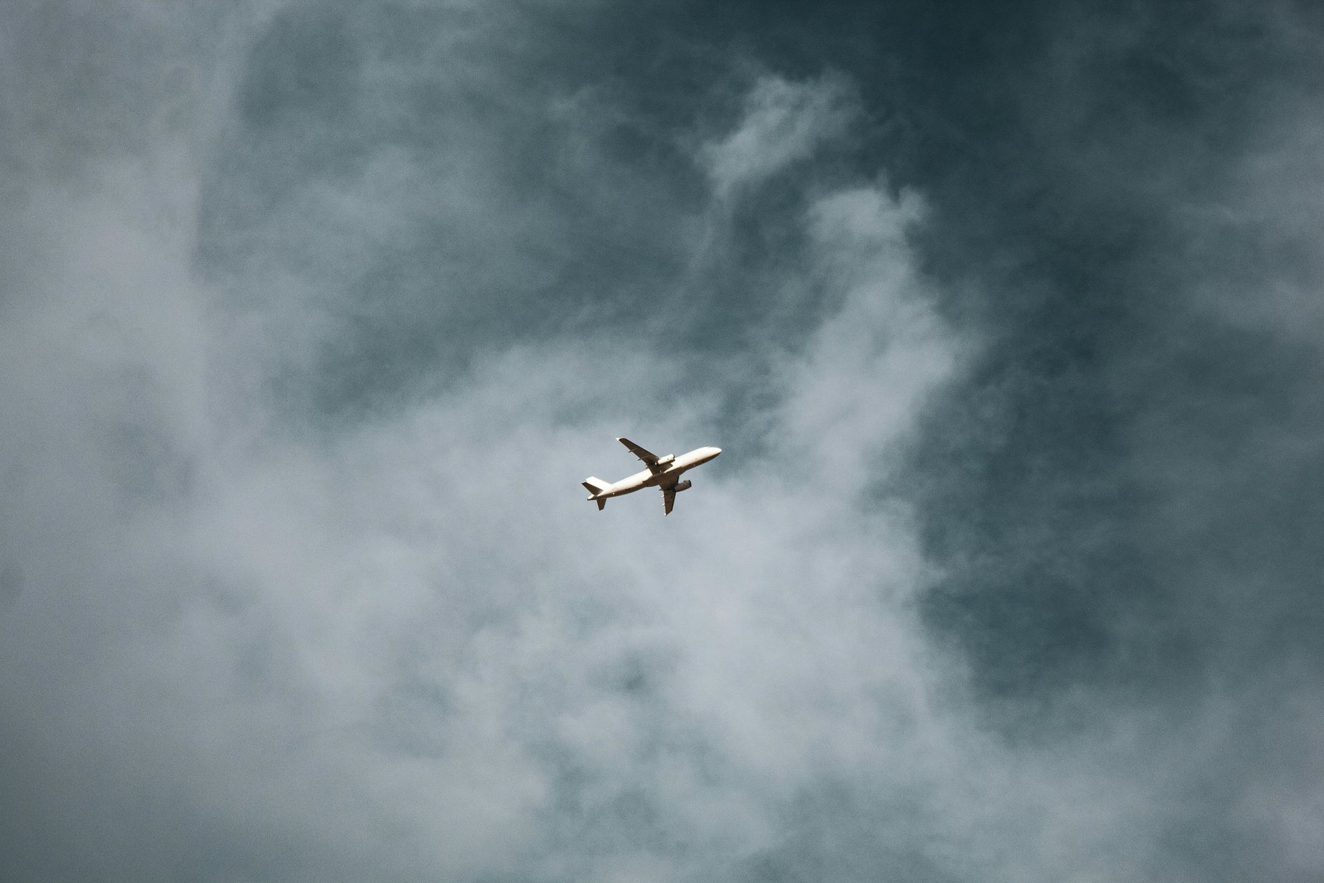 how-weather-forecasting-supports-aviation-tourism-1