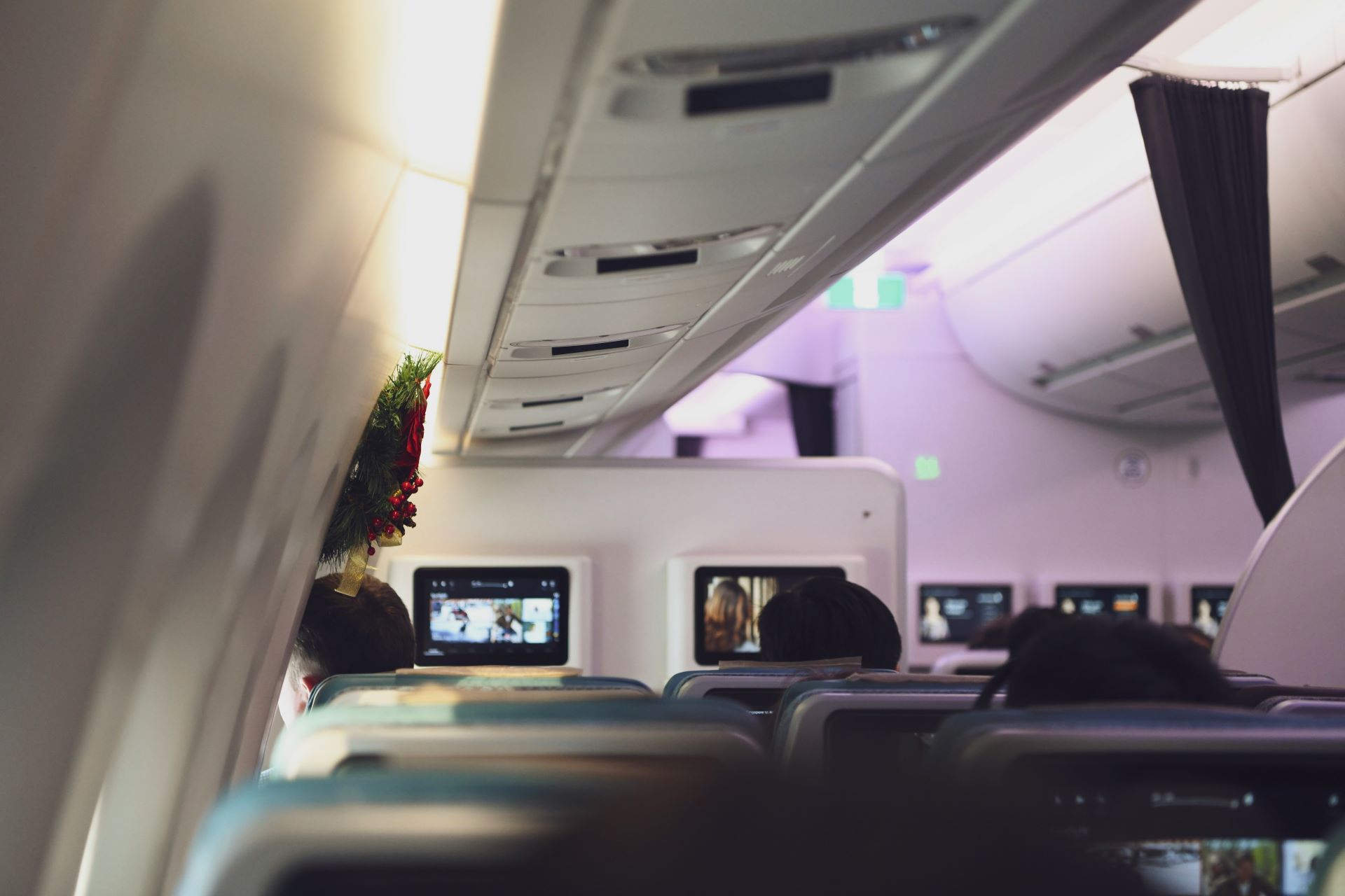 in-the-sky-in-style-what-its-really-like-flying-premium-economy-vs-business-class-2.jpg