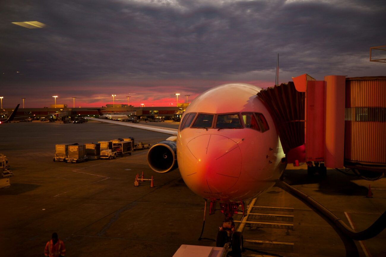 journeys-of-a-lifetime-passengers-who-flew-far-for-unique-experiences-1300x867.jpg