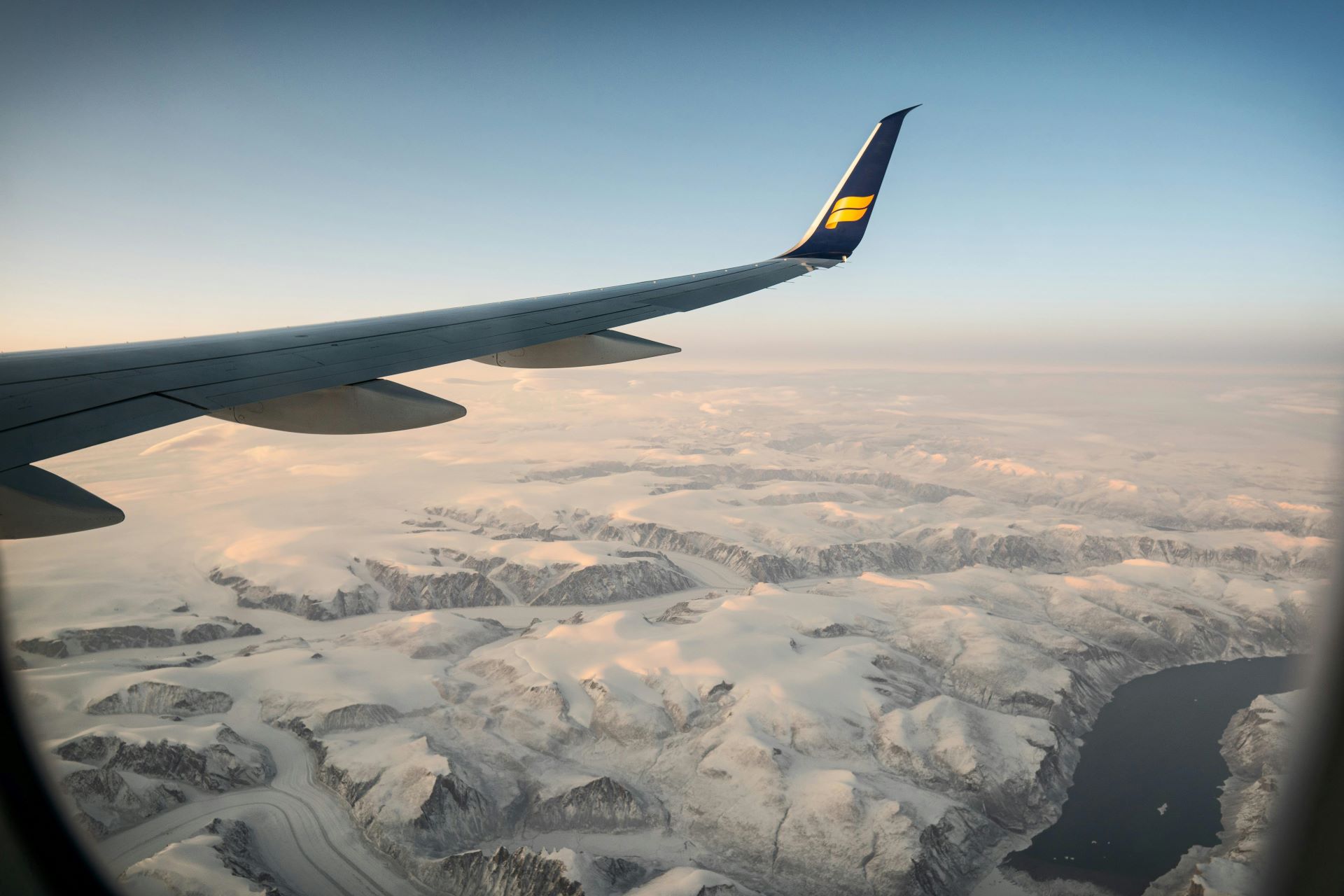 journeys-of-a-lifetime-passengers-who-flew-far-for-unique-experiences-2.jpg