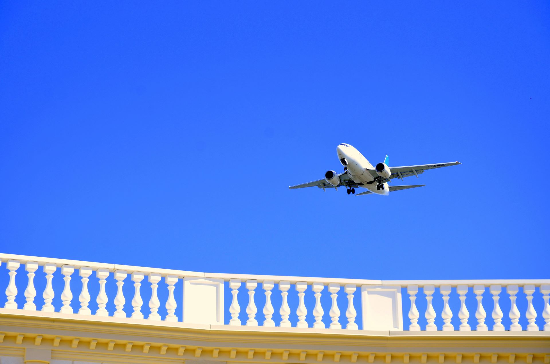seasonal-airline-promotions boosting-tourist-arrivals-2