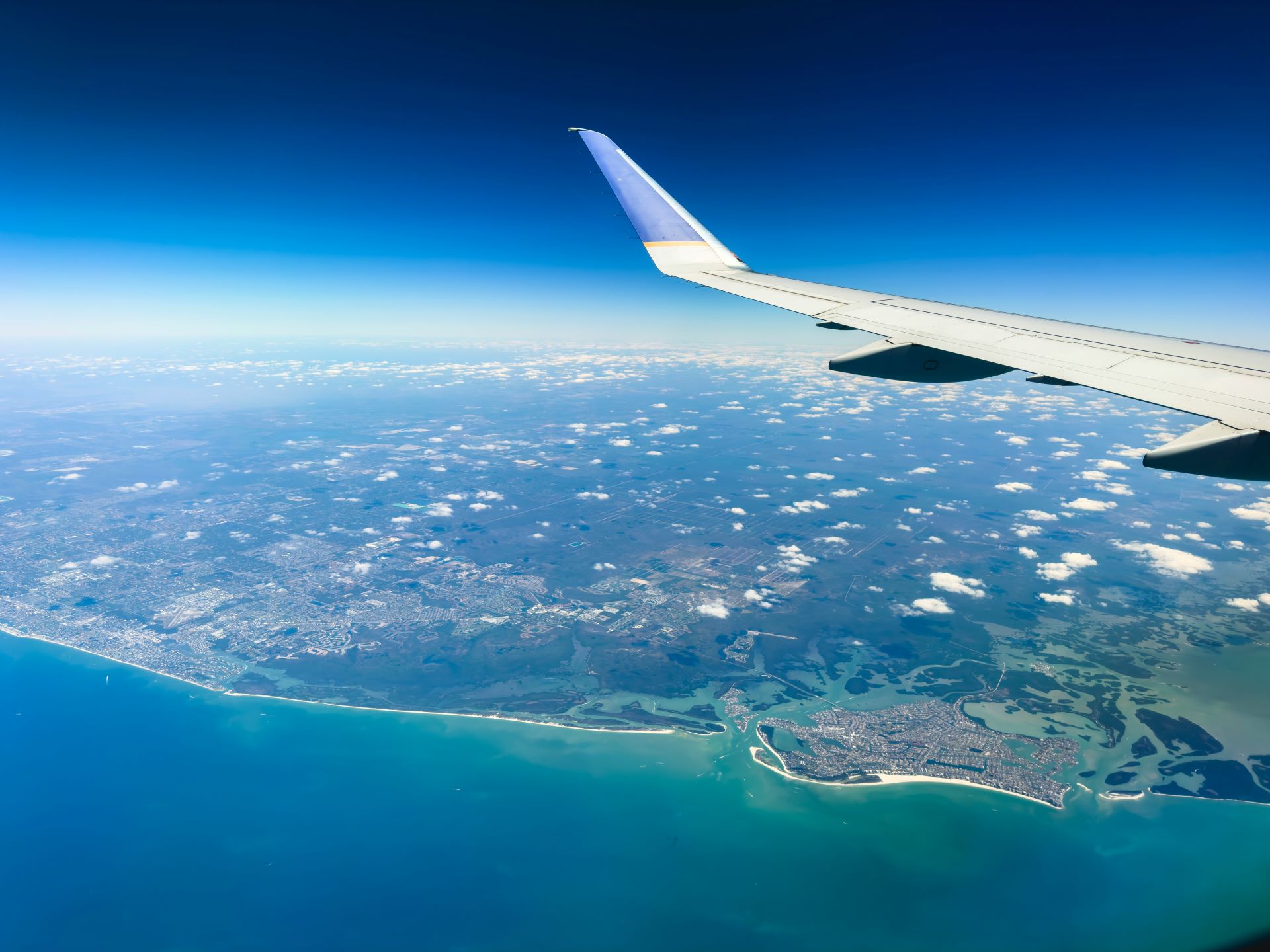 sustainability-in-airline-tourism-navigating-the-path-between-exploration-and-responsibility.jpg
