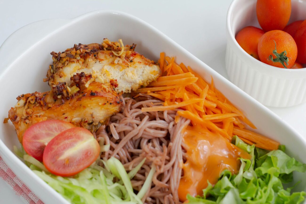 taste-the-world-how-airlines-curate-menus-to-celebrate-their-cultural-roots-1-1300x867.jpg