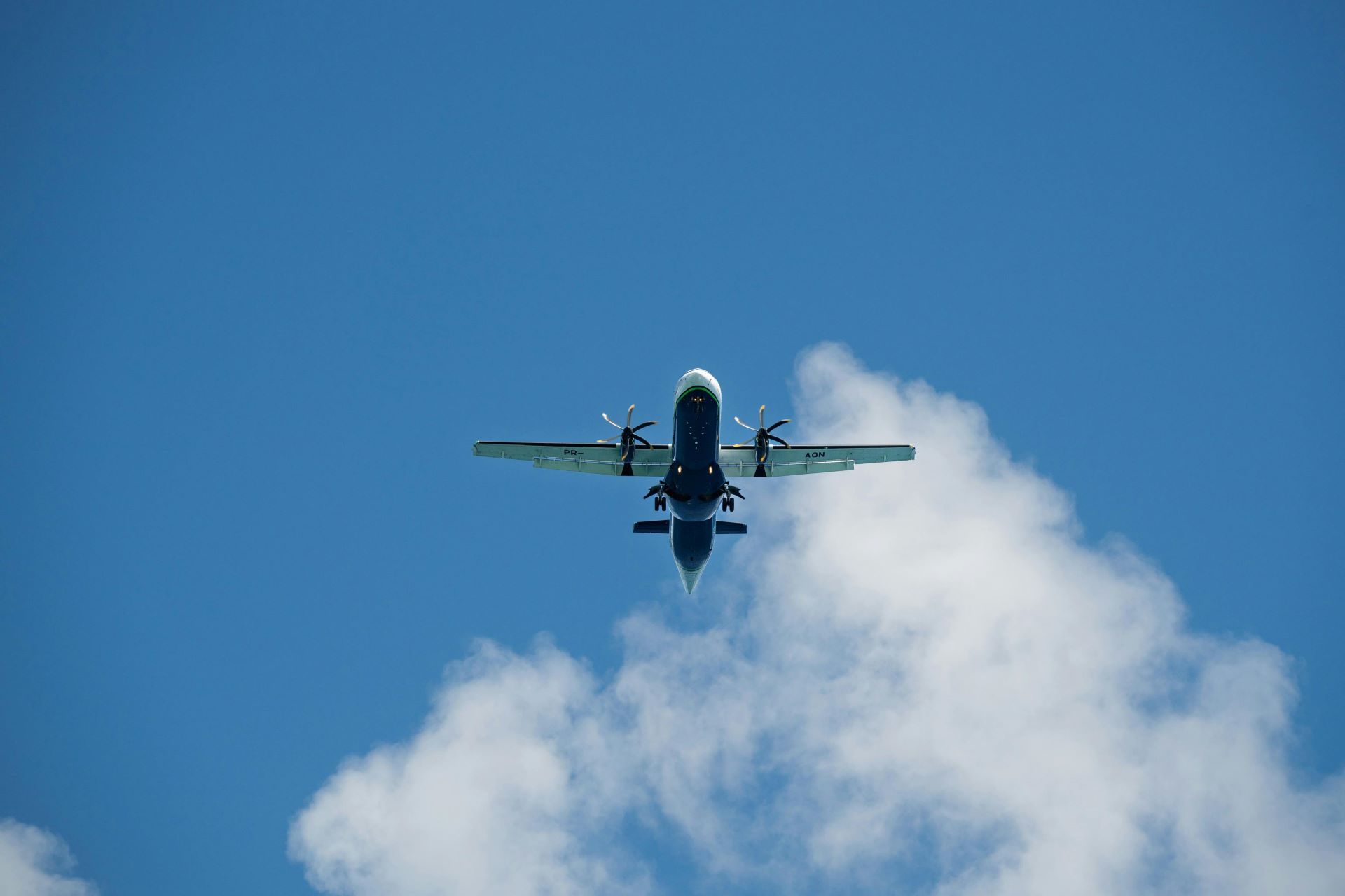 the-evolution-of-air-travel-tourism-from-propellers-to-ultra-long-haul-connections-2.jpg