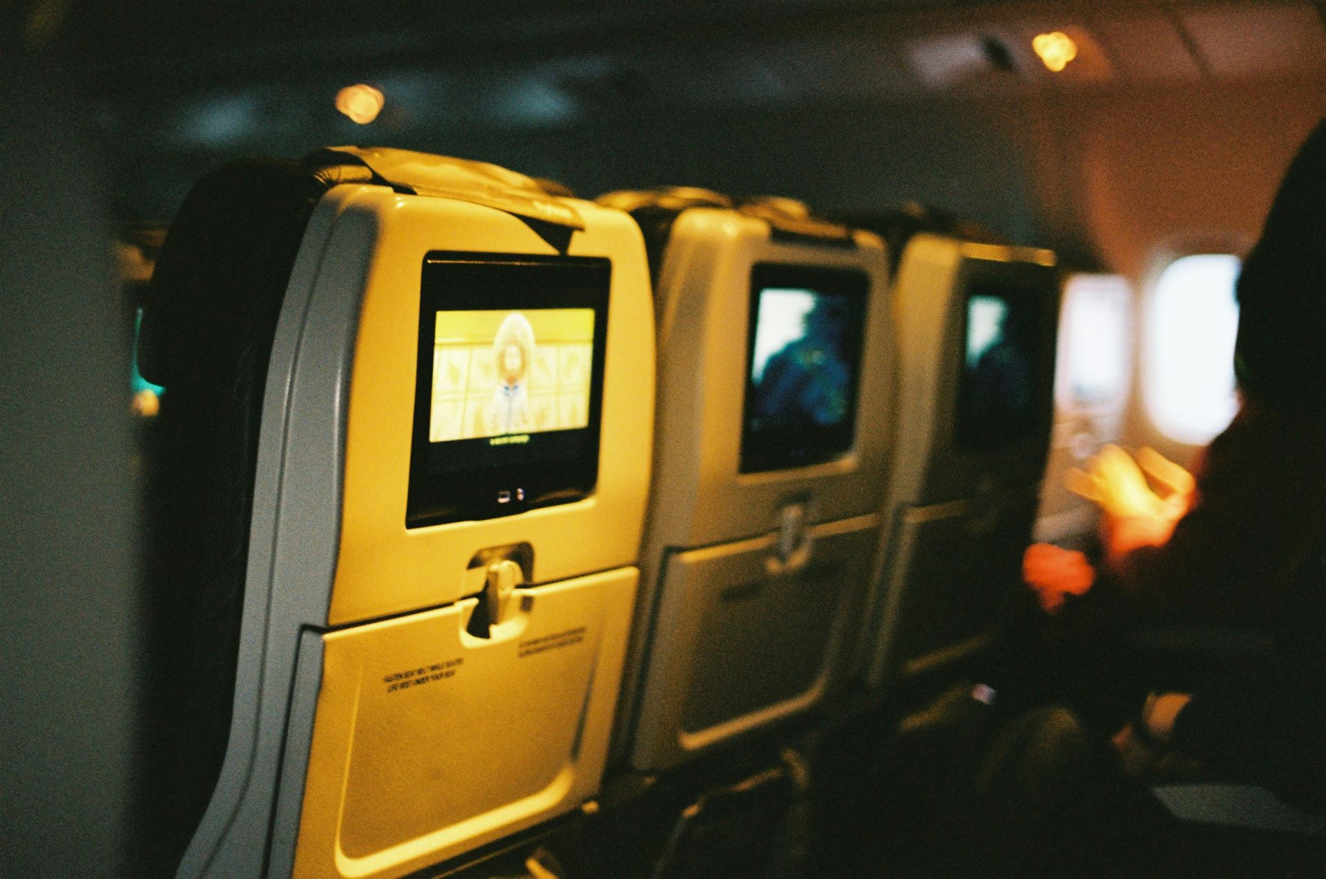 the-evolution-of-in-flight-entertainment-systems-1
