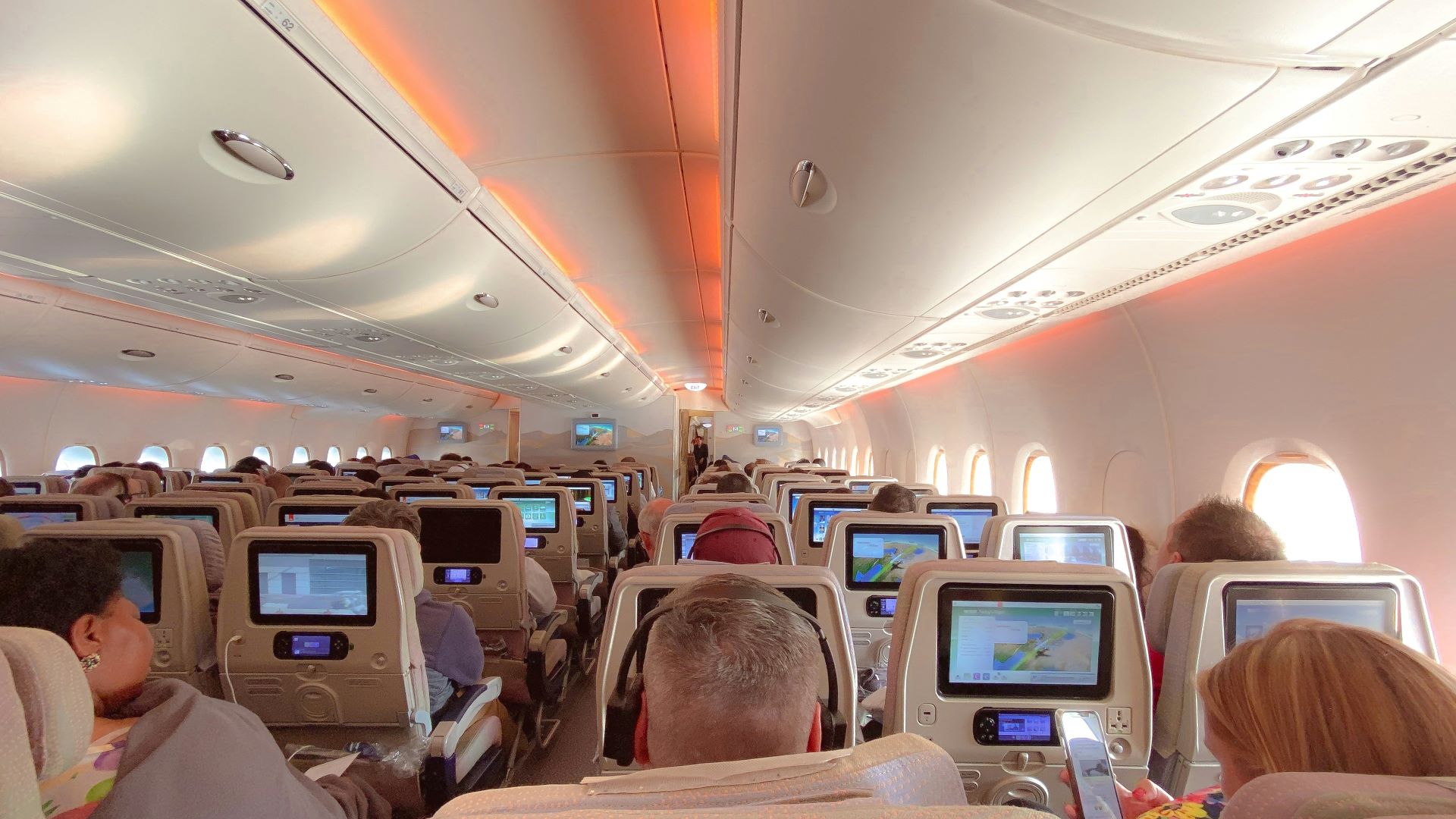 the-new-golden-age-of-travel-how-airlines-are-reimagining-glamour-1.jpg