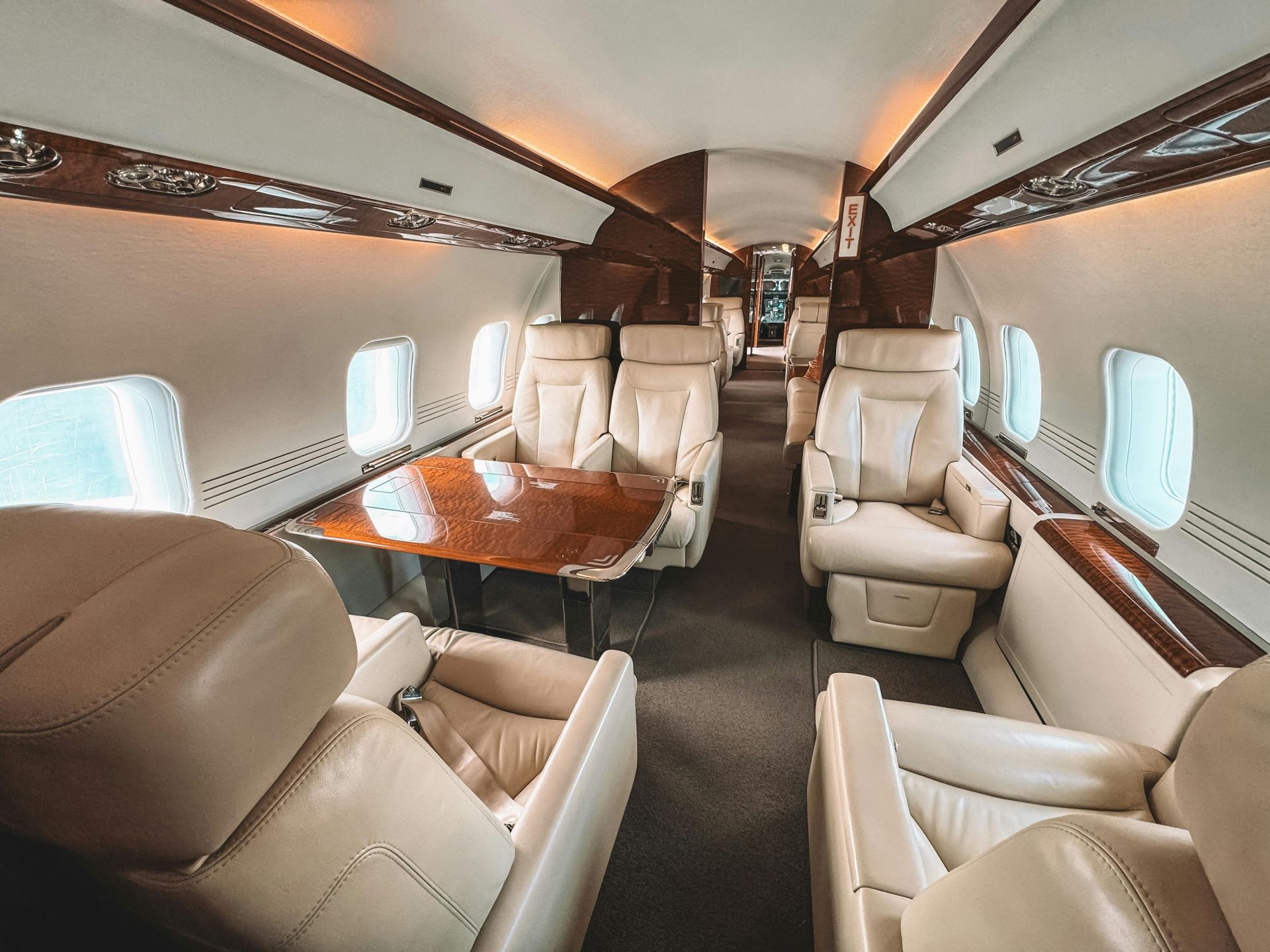 the-rise-of-premium-economy-balancing-comfort-and-cost-in-long-haul-travel-1.jpg