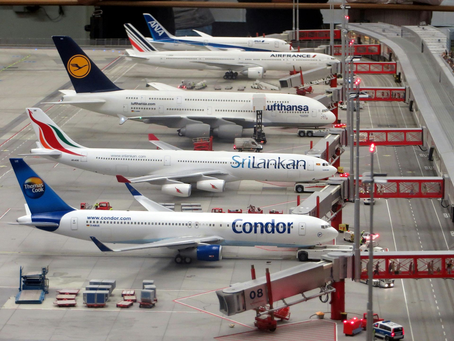 the-rise-of-short-haul-tourism-airlines-and-weekend-getaways.jpg