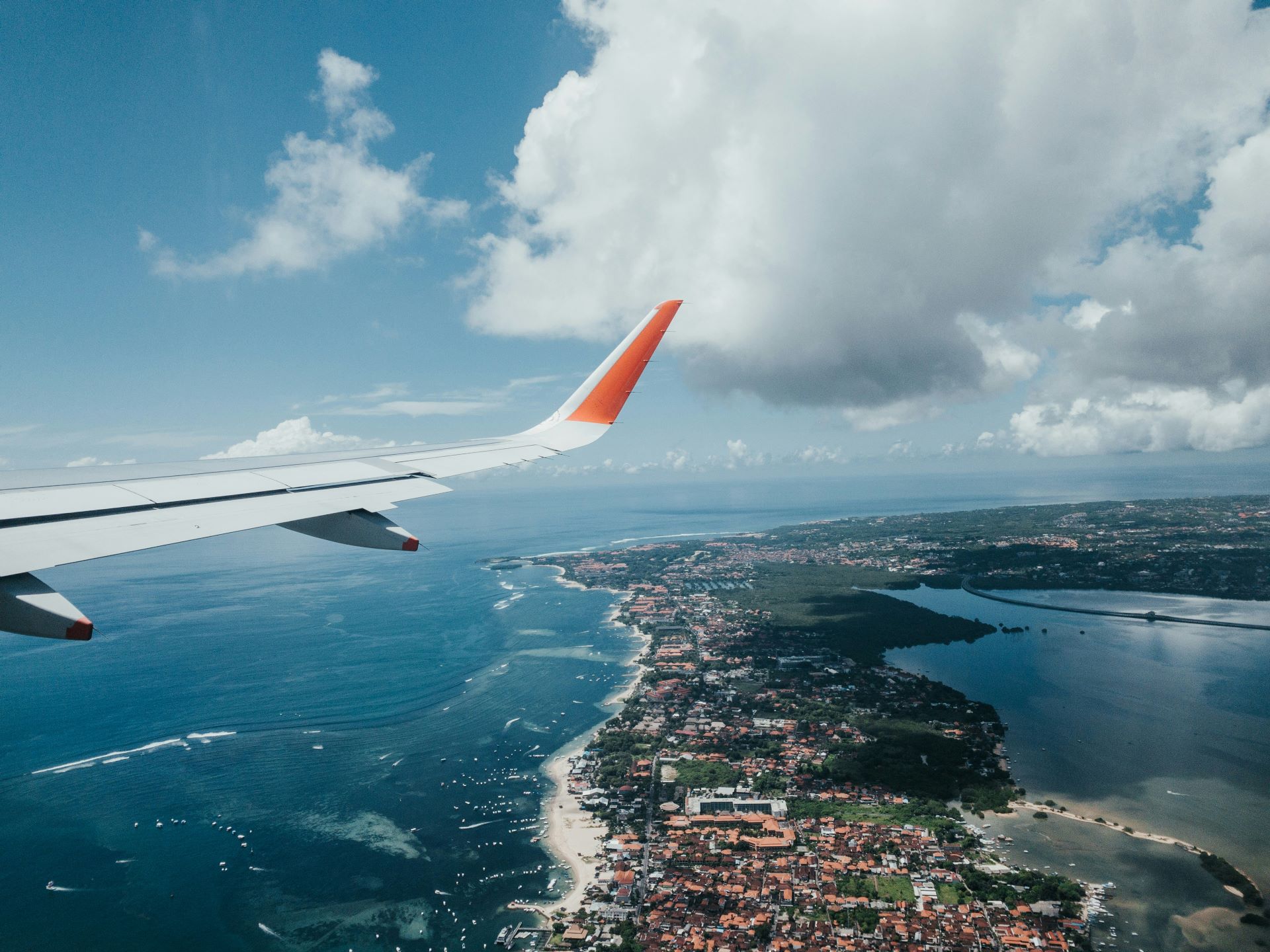 the-rise-of-the-experience-flight-beyond-transportation-to-tourism-2.jpg