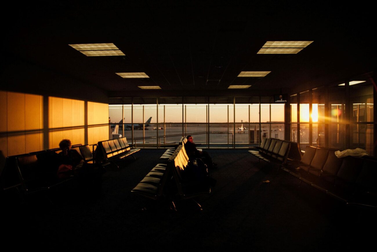 the-stopover-economy-turning-layovers-into-mini-tourism-experiences-1300x867.jpg