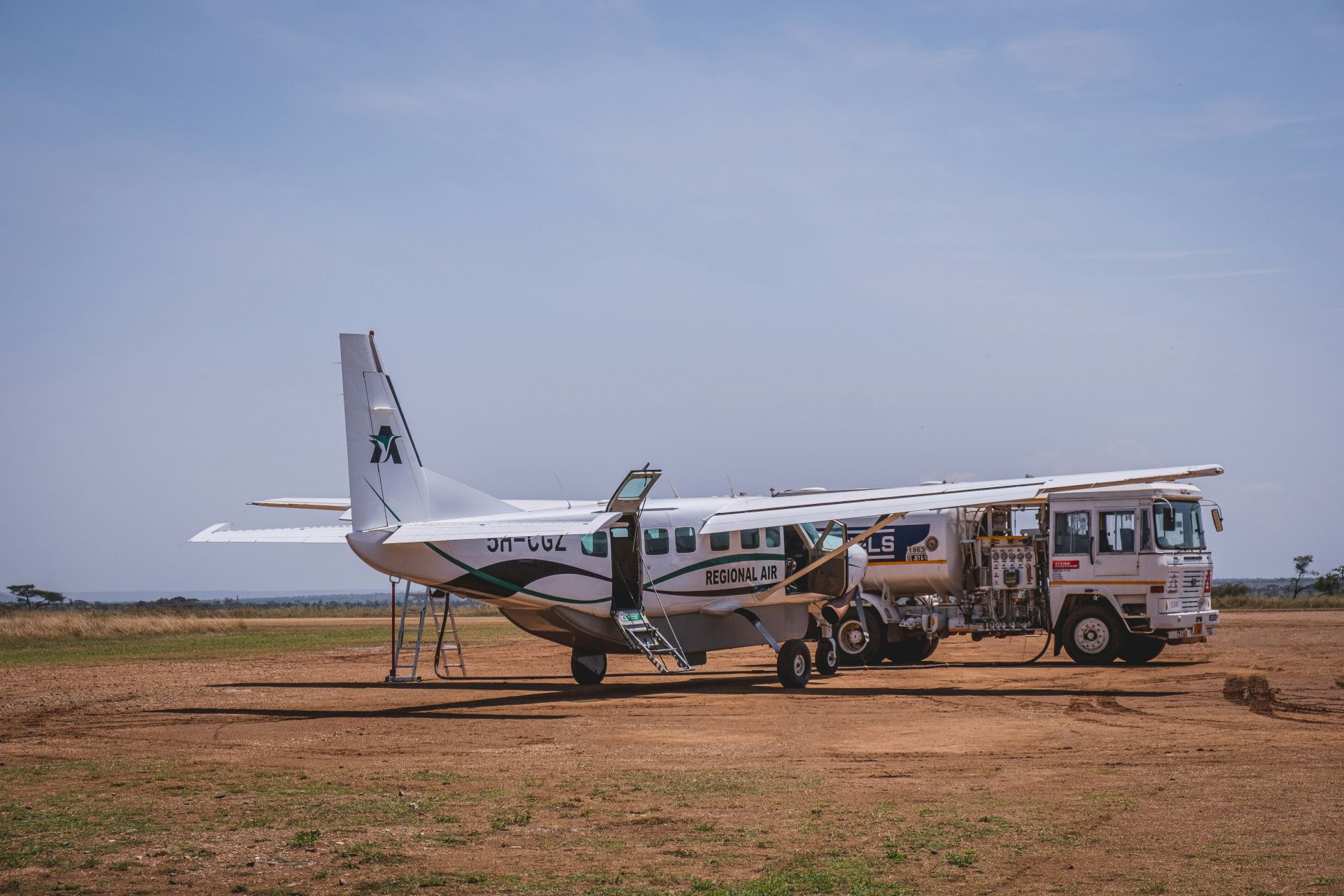 unlocking-africas-hidden-gems-flights-to-remote-adventures.jpg