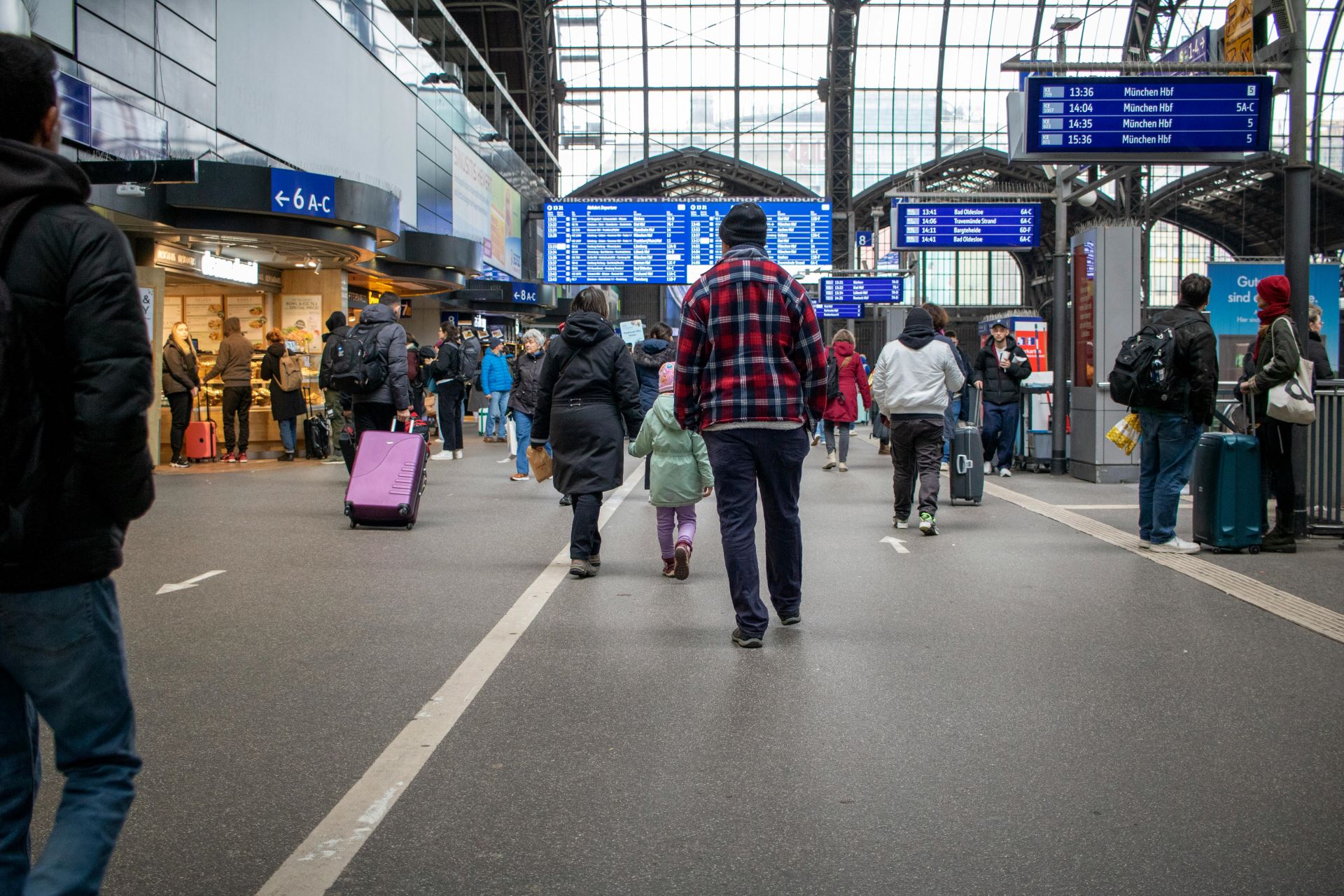 Stopover Adventures Turning Transit Hubs Into Mini Holidays 1